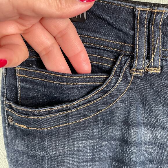 Democracy Ab Technology Women's Jeans Size 8 Mid Rise Tapered Leg Cropped Soft - Picture 5 of 9